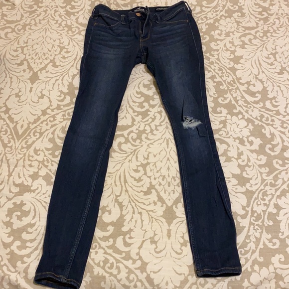 LOT * 3 Pairs of Hollister Jeans - Picture 8 of 9